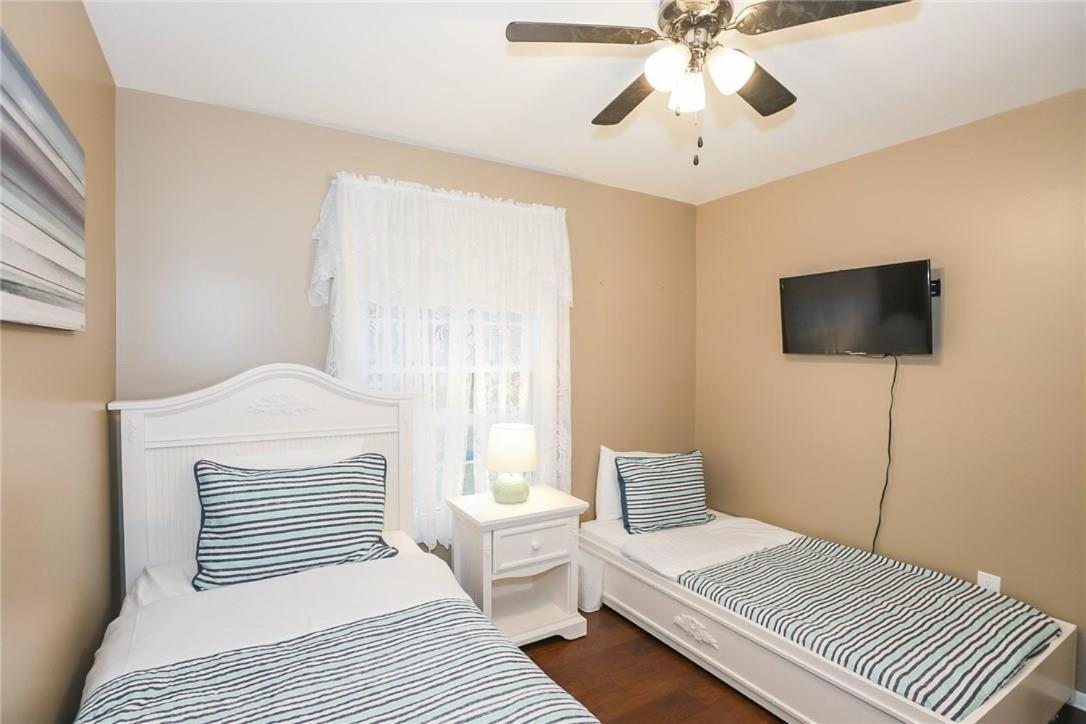 Dorchester Cottage Licence 044-2022 Niagara-on-the-Lake Ngoại thất bức ảnh